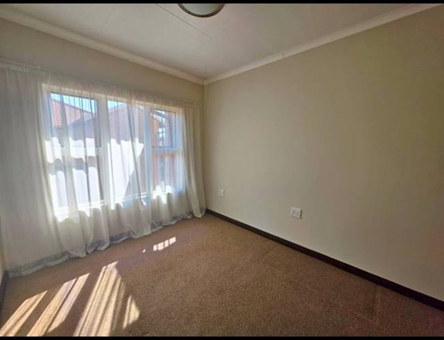 1 BEDROOM APARTMENT FOR SALE IN BRENTWOOD PARK